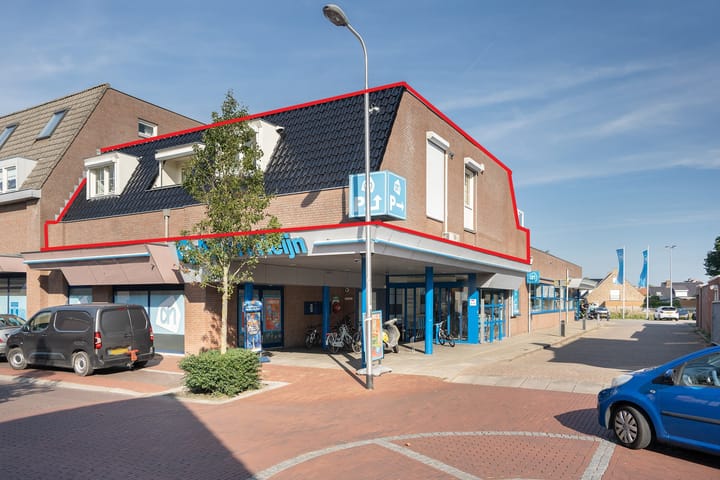 Dorpsstraat 42D in St. Willebrord