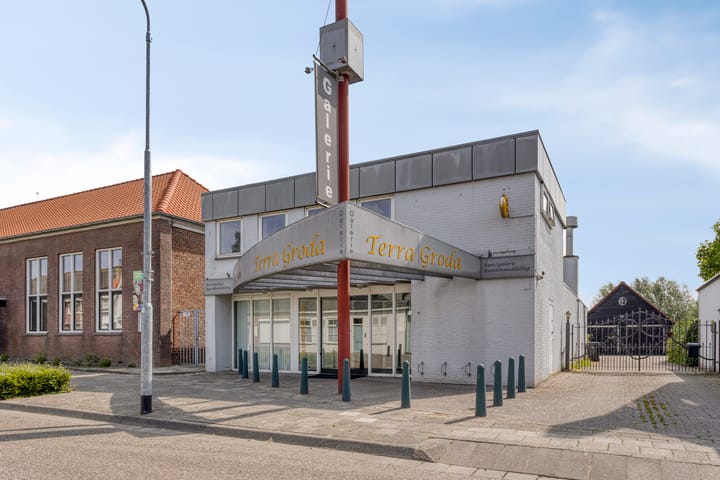 Dorpsstraat 44 in Graauw