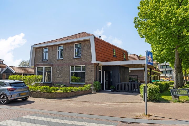 Dorpsstraat 44 in Enter