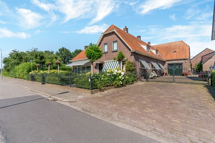 Dorpsstraat 52 in IJzendoorn