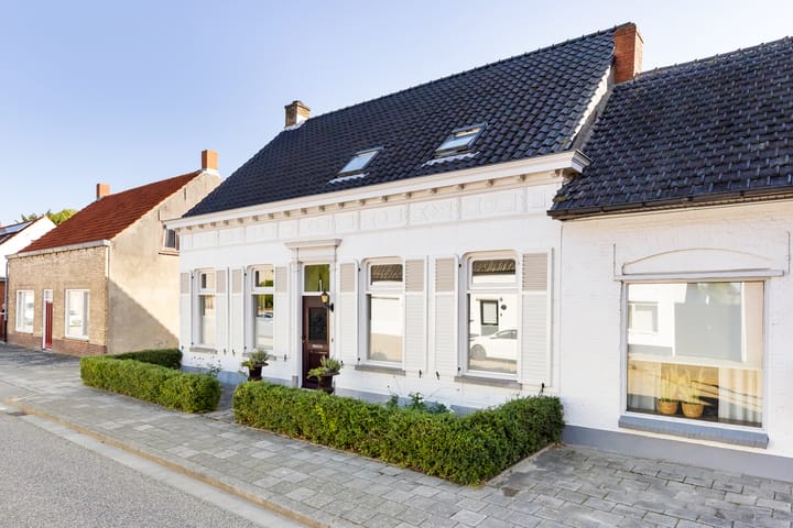 Dorpsstraat 54 in Graauw