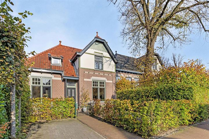 Dorpsstraat 55 in de Wijk