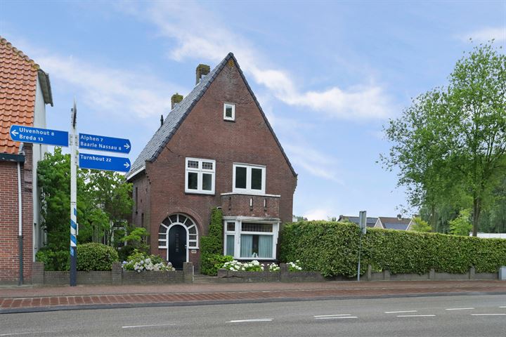 Dorpsstraat 6 in Chaam