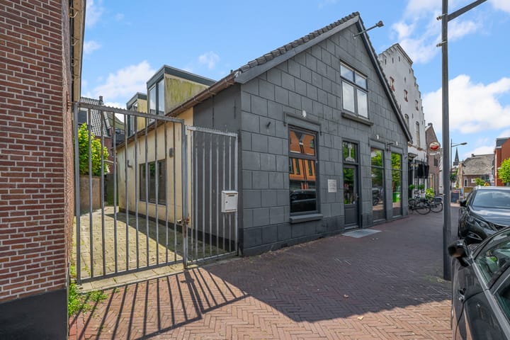 Dorpsstraat 64 in Nieuwkoop