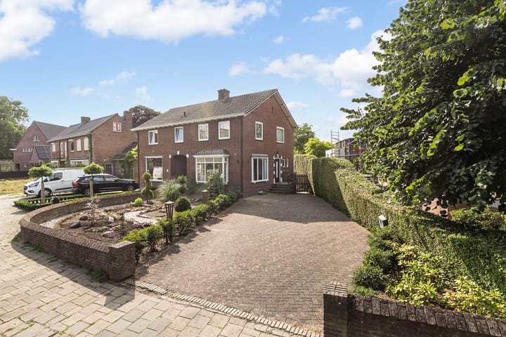 Dorpsstraat 64 in Bemmel