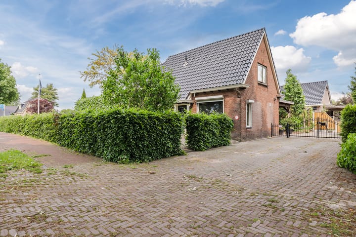 Dorpsstraat 64 in Dalerpeel