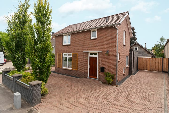 Photo of property Dorpsstraat 65, Halle