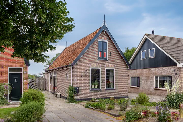 Dorpsstraat 73 in Winkel
