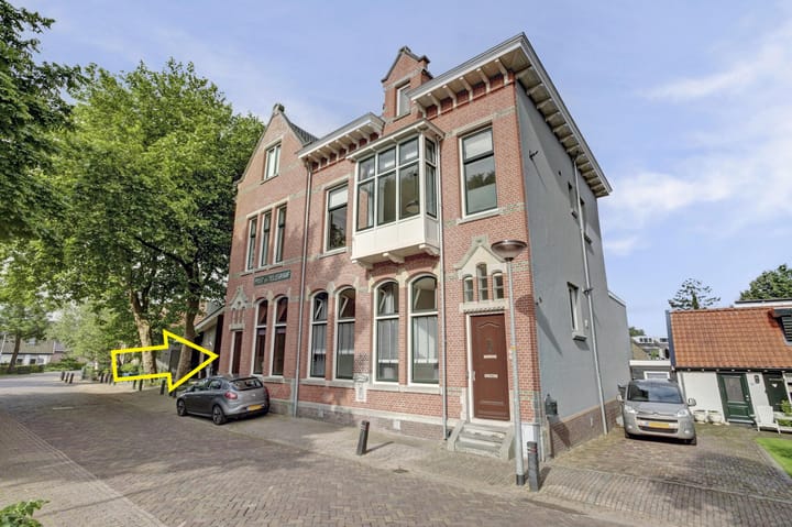 Dorpsstraat 75 in Broek op Langedijk