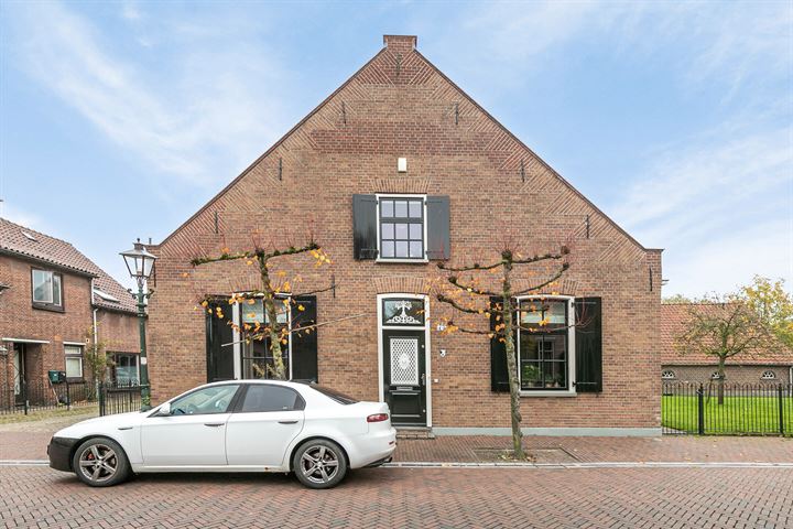 Dorpsstraat 75 in Bunschoten-Spakenburg