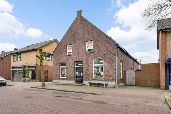 Photo of property Dorpsstraat 8, Roggel