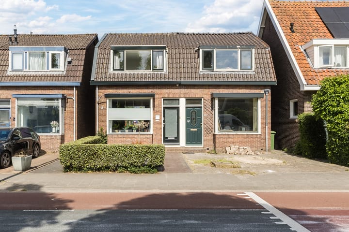 Dorpsstraat 890 in Assendelft