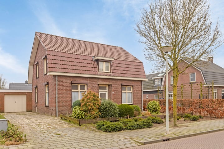 Dorpsstraat 99 in Someren