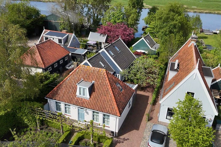 Dorpsstraat Holysloot 21 in Amsterdam