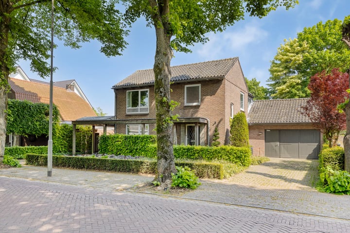 Dorpstraat 52A in Geffen