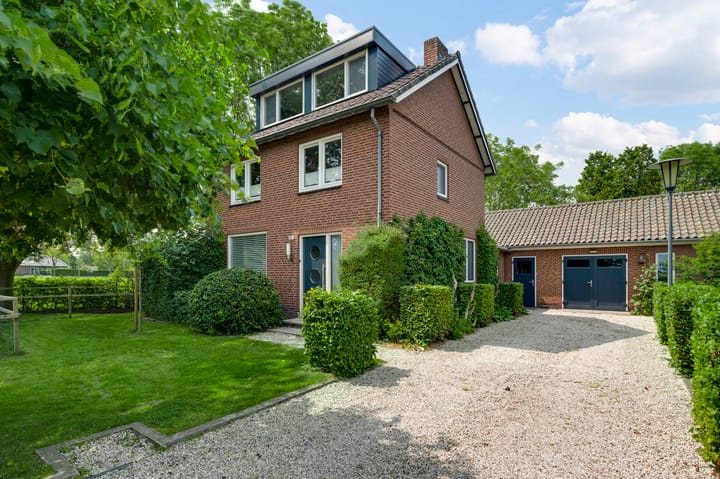 Dorpstraat 58 in Leveroy