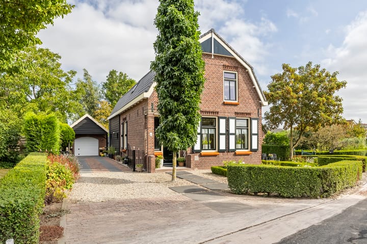 Dorpsweg 102 in Hoogblokland