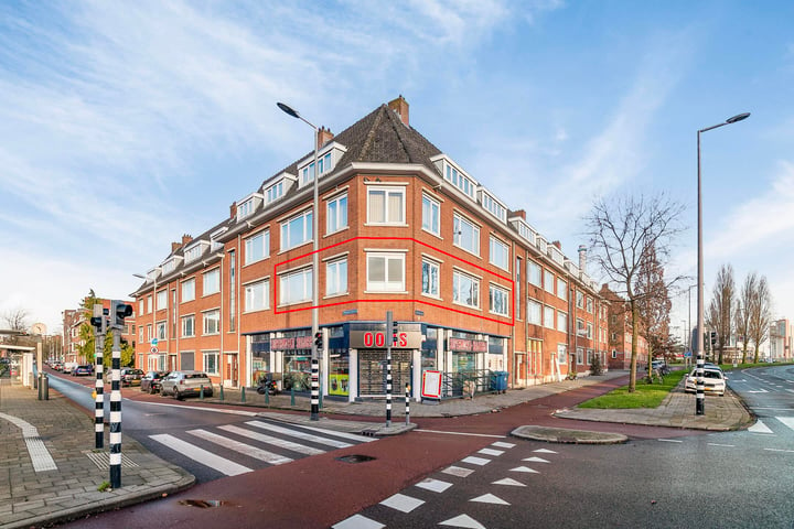 Dorpsweg 11A in Rotterdam