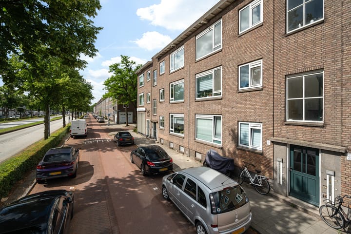 Dorpsweg 123C in Rotterdam