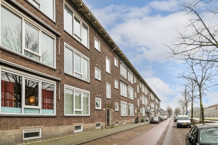 Dorpsweg 142C in Rotterdam