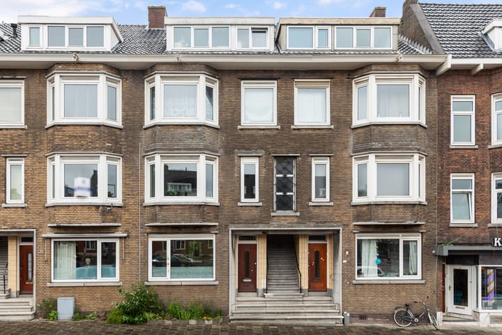 Dorpsweg 14B in Rotterdam