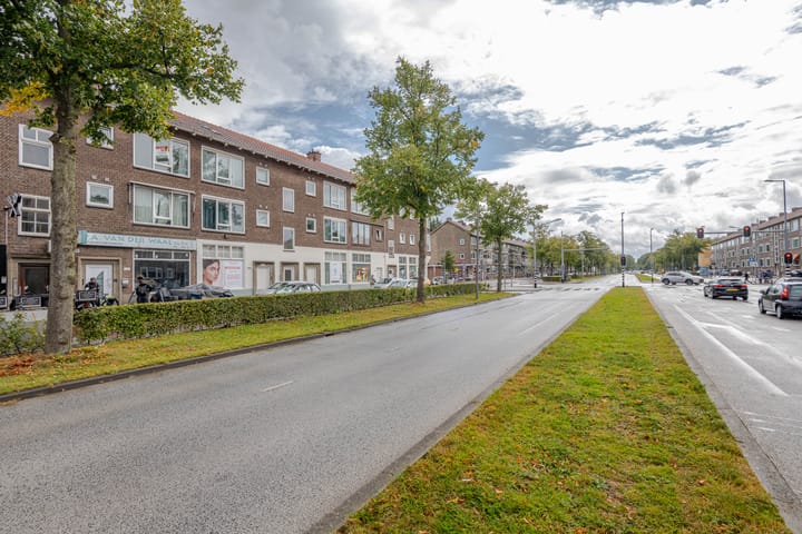 Dorpsweg 152B in Rotterdam