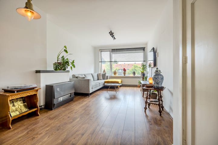 Dorpsweg 185C in Rotterdam foto