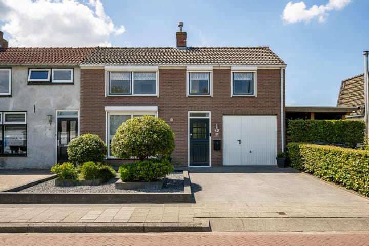 Dorpsweg 43 in Oud-Vossemeer