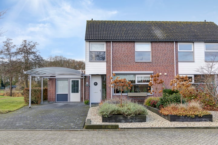 Dorpsweg 99 in Hattem