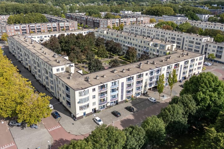 Dostojevskisingel 83 in Amsterdam