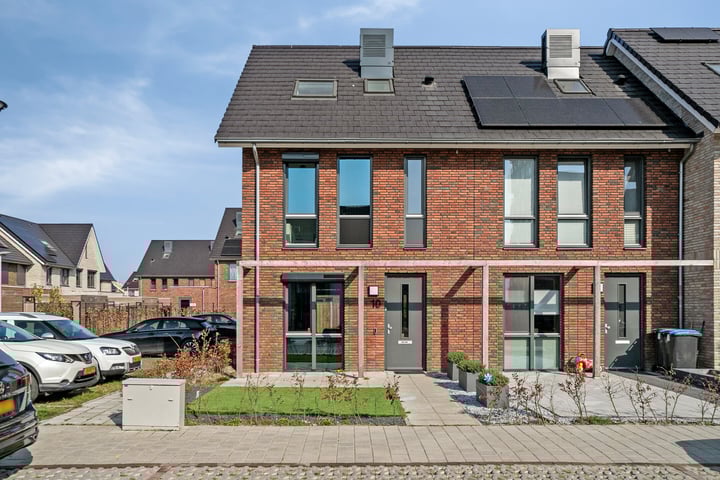 Photo of property Dotterbloem 10, Bergen op Zoom