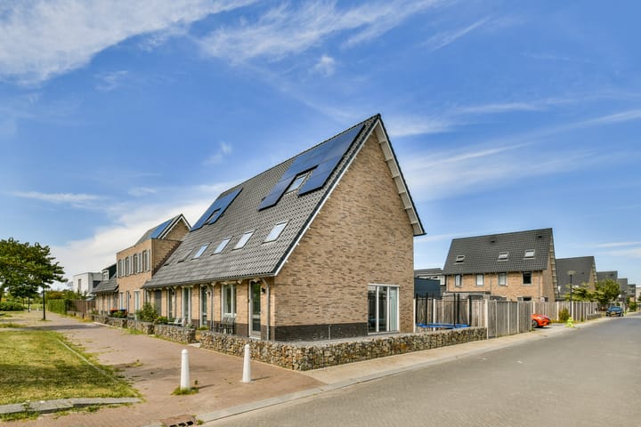 Dotterbloemhof 27 in Lelystad foto