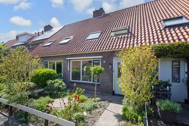Dovenetel 19 in Naaldwijk