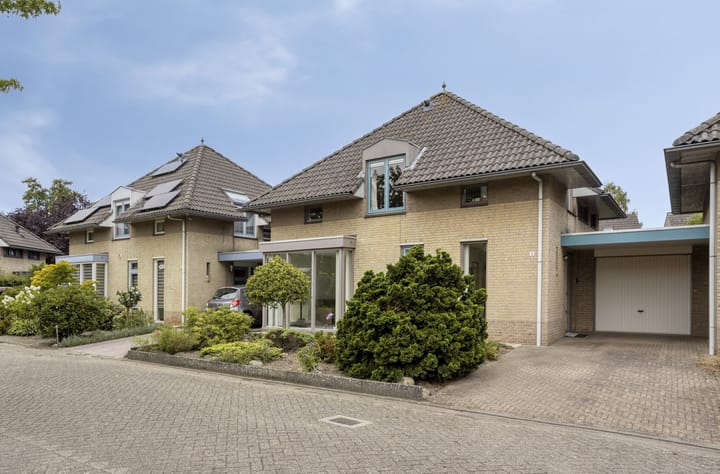 Dovenslaan 8 in Nuenen