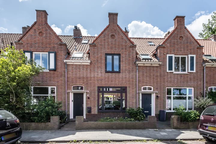 Doverstraat 9 in Haarlem
