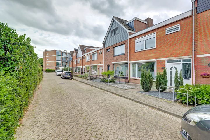 Dr A J Kraaystraat 32 in Ochten