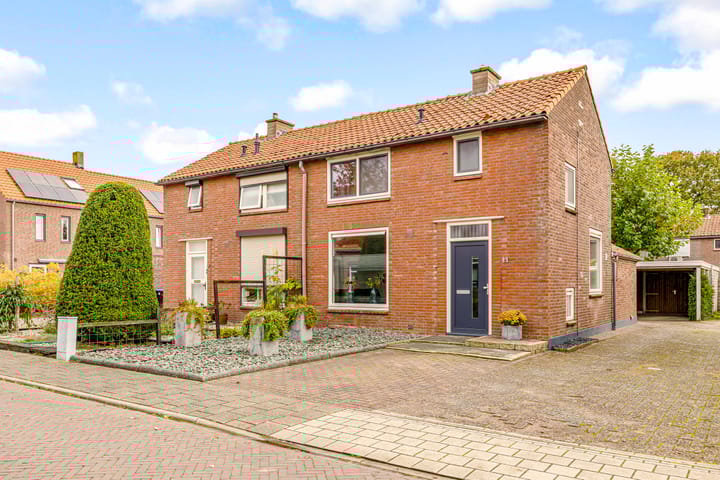 Dr.A.Th.Plantenstraat 11, Neede Photo of property Dr.A.Th.Plantenstraat 11, Neede
