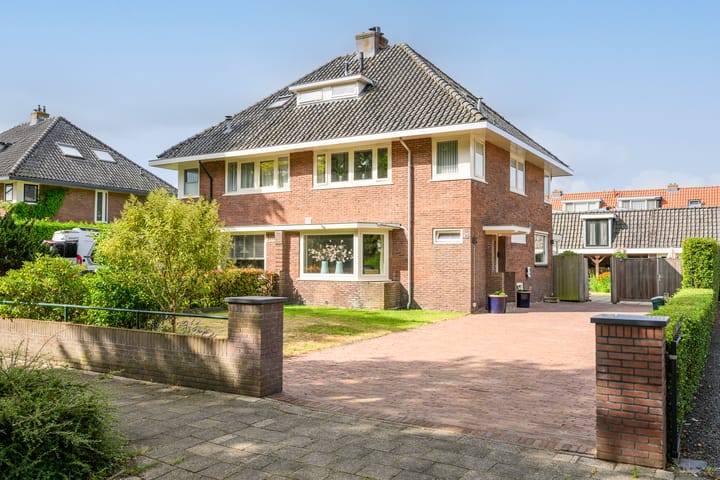dr. Abraham Kuyperlaan 36 in Bussum