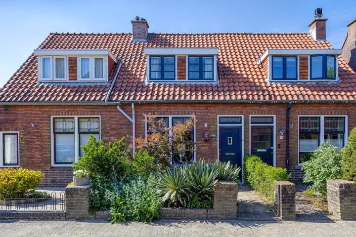 Dr. Ammanstraat 8 in Warmond
