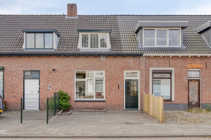 Dr. Ant. Mathijsenstraat 50 in Budel