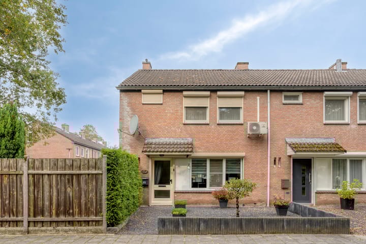 Dr Ariënsstraat 115, Overdinkel Photo of property Dr Ariënsstraat 115, Overdinkel