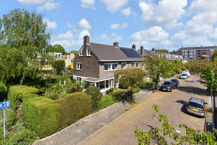 Dr Augustijnlaan 3 in Rijswijk