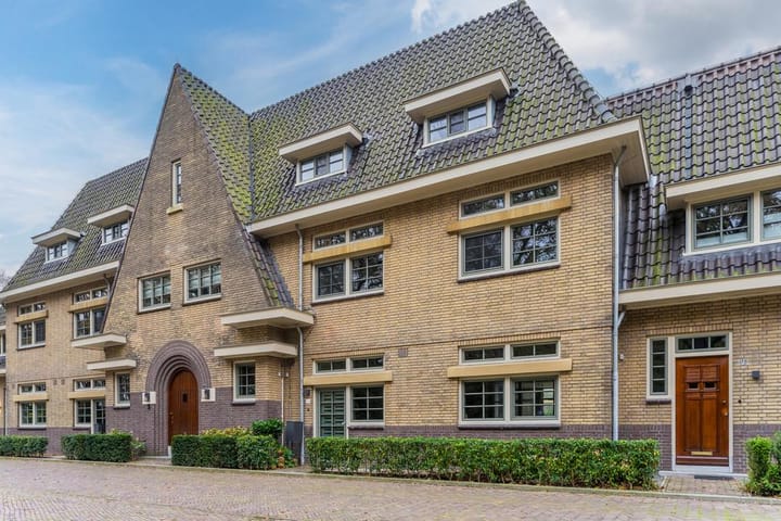 Dr. Batenburglaan 178A in Breda