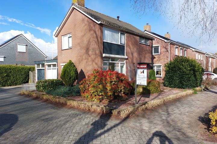 Photo of property Dr. Bekenkampstraat 1, Ter Apel