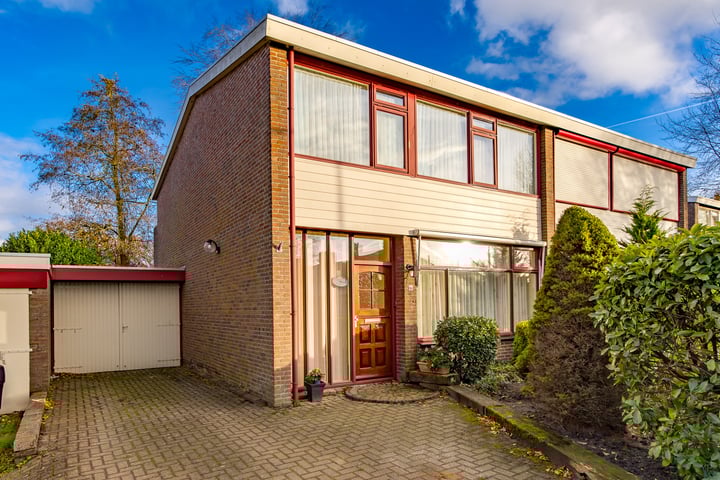 Photo of property Dr. Boelmans Kranenburgstraat 10, Ter Apel