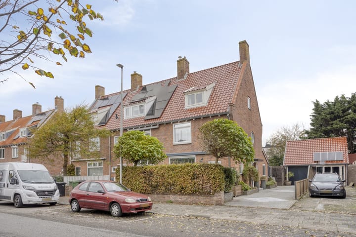 Photo of property Dr C A Gerkestraat 141, Zandvoort