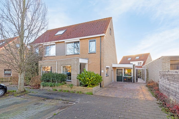 Photo of property Dr. Colijnstraat 39, Middenmeer