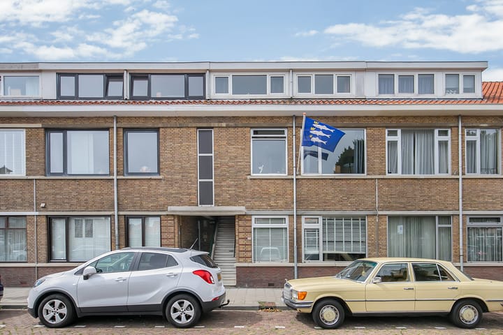 Dr. de Visserplein 24 in 's-Gravenhage foto