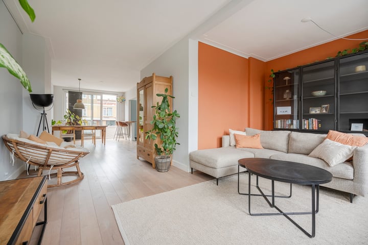 Dr. de Visserplein 25 in 's-Gravenhage foto