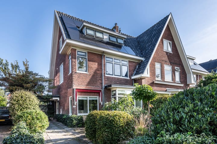Dr. Dirk Bakkerlaan 61 in Bloemendaal Foto